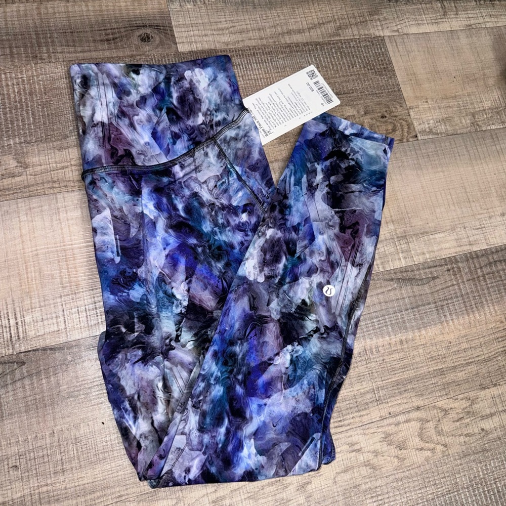 Lululemon Base Pace High-Rise Tight 25" - Picture 3 of 5